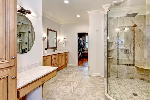 Bath - 320 Yorkshire Dr, Williamsburg, VA 23185 photo 1 of 6