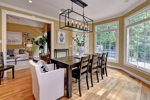 Dining - 320 Yorkshire Dr, Williamsburg, VA 23185 photo 3 of 3