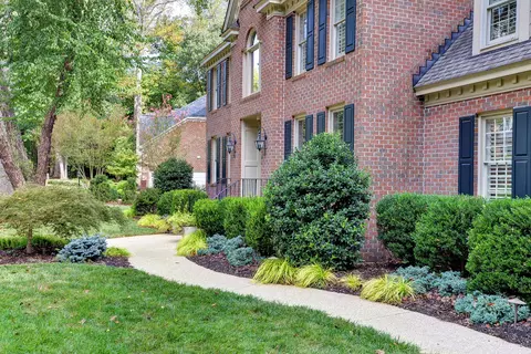 Exterior - 320 Yorkshire Dr, Williamsburg, VA 23185 photo 3 of 15