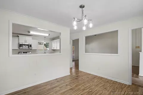 Dining - 125 Pennwood Dr, Hampton, VA 23666 photo 1 of 1