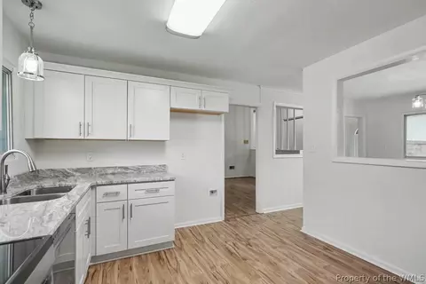 Kitchen - 125 Pennwood Dr, Hampton, VA 23666 photo 3 of 4