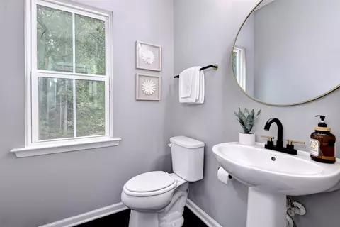 Bath - 5339 Arbor Pl, Williamsburg, VA 23188 photo 1 of 8