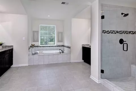 Bath - 5339 Arbor Pl, Williamsburg, VA 23188 photo 3 of 8