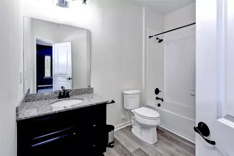 Bath - 5339 Arbor Pl, Williamsburg, VA 23188 photo 7 of 8