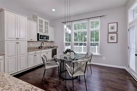 Dining - 5339 Arbor Pl, Williamsburg, VA 23188 photo 2 of 2
