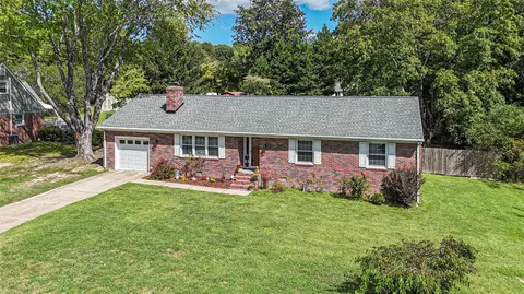 View/Area - 111 Laurel Ln, Williamsburg, VA 23185 photo 1 of 2