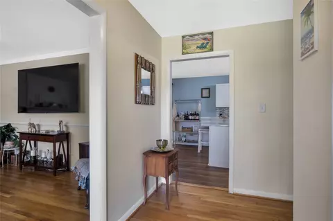 Entry Way - 111 Laurel Ln, Williamsburg, VA 23185 photo 1 of 2