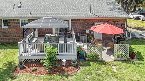 Exterior - 111 Laurel Ln, Williamsburg, VA 23185 photo 7 of 11