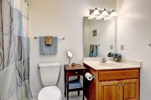 Bath - 151 Rolfe Rd, Williamsburg, VA 23185 photo 4 of 4