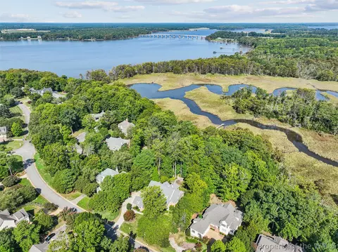 View/Area - 1613 River Rdg, Williamsburg, VA 23185 photo 3 of 6