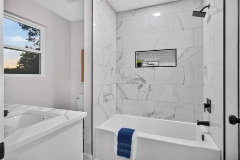 Bath - 1621 Colonial, Smithfield, VA 23430 photo 1 of 5