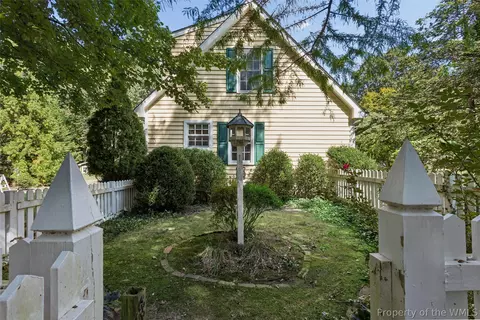 Exterior - 285 E Queens Dr, Williamsburg, VA 23185 photo 11 of 13