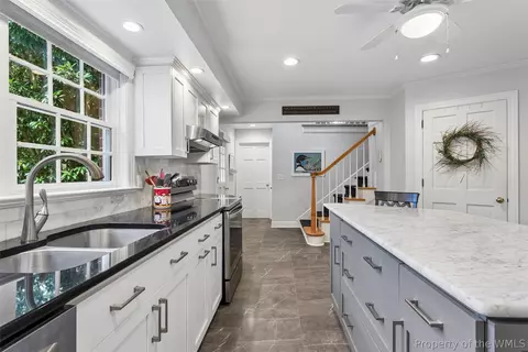 Kitchen - 285 E Queens Dr, Williamsburg, VA 23185 photo 3 of 8