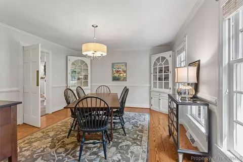 Dining - 285 E Queens Dr, Williamsburg, VA 23185 photo 1 of 2