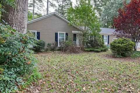 110 Bailey Dr, Yorktown, VA 23692