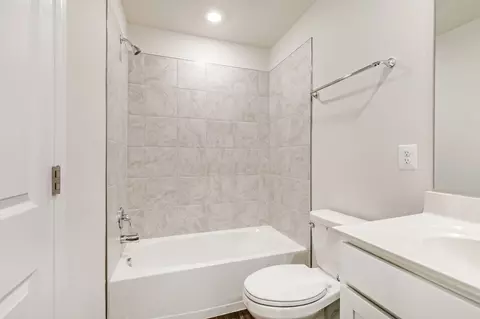 Bath - 5847 Ginger Dr, Providence Forge, VA 23140 photo 2 of 3