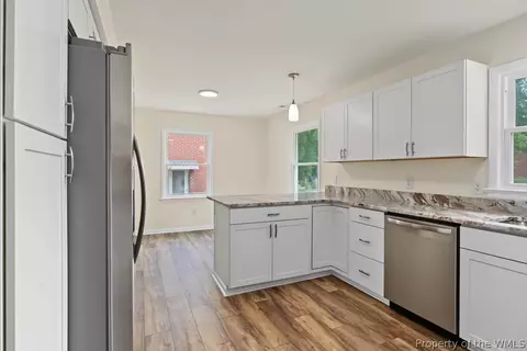 Kitchen - 806 Milford Ave, Hampton, VA 23661 photo 8 of 8