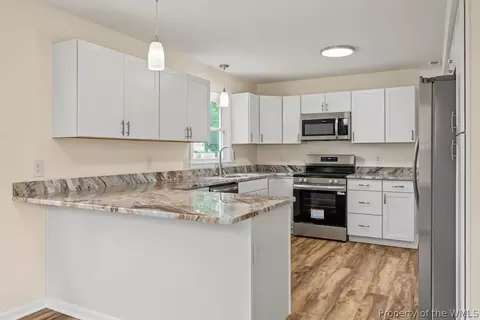 Kitchen - 806 Milford Ave, Hampton, VA 23661 photo 2 of 8