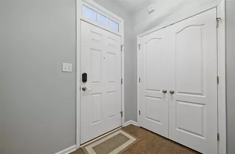 Entry Way - 105 Prosperity Ct, Williamsburg, VA 23188 photo 2 of 5