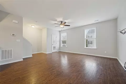 Living - 105 Prosperity Ct, Williamsburg, VA 23188 photo 2 of 3