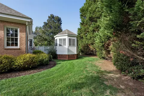 Exterior - 100 Spring Br, Williamsburg, VA 23185 photo 10 of 14