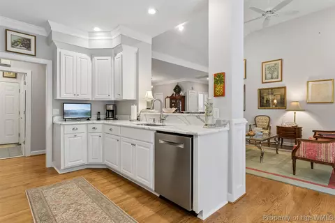 Kitchen - 100 Spring Br, Williamsburg, VA 23185 photo 4 of 7