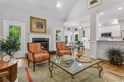Living - 100 Spring Br, Williamsburg, VA 23185 photo 2 of 3