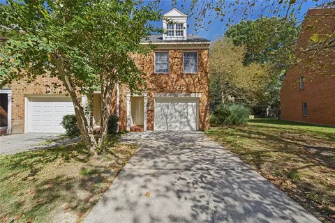 608 Guy Ln, Newport News, VA 23602