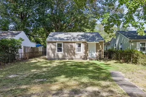 Exterior - 1949 Long Green Ln, Hampton, VA 23663 photo 2 of 7