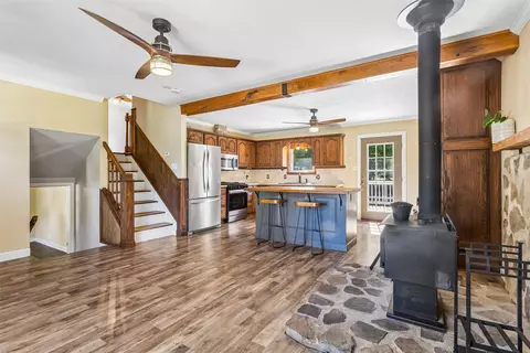 Entry Way - 2600 Wright Dr, Saluda, VA 23149 photo 2 of 3