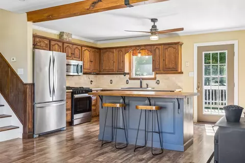 Kitchen - 2600 Wright Dr, Saluda, VA 23149 photo 1 of 5