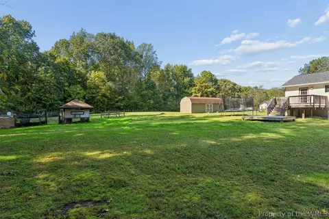 Exterior - 2600 Wright Dr, Saluda, VA 23149 photo 8 of 9