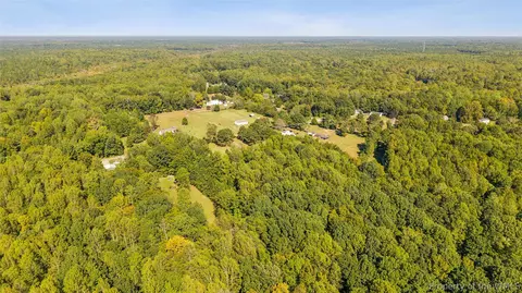View/Area - 2600 Wright Dr, Saluda, VA 23149 photo 7 of 10