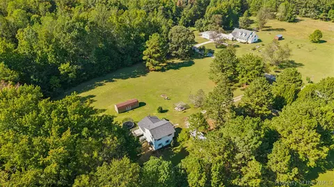 View/Area - 2600 Wright Dr, Saluda, VA 23149 photo 8 of 10