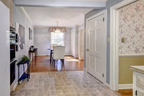 Entry Way - 265 E Queens Dr, Williamsburg, VA 23185 photo 6 of 6