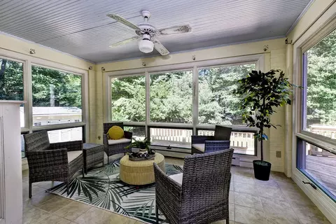 Exterior - 265 E Queens Dr, Williamsburg, VA 23185 photo 11 of 13
