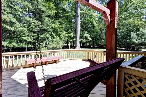 Exterior - 265 E Queens Dr, Williamsburg, VA 23185 photo 9 of 13