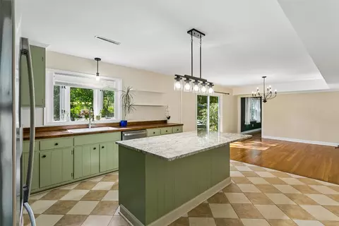 Kitchen - 200 Antietam Ct, Hampton, VA 23669 photo 3 of 4