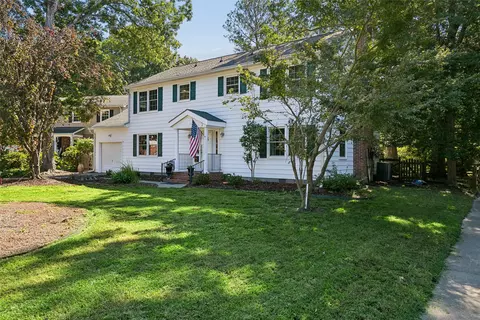 Exterior - 200 Antietam Ct, Hampton, VA 23669 photo 3 of 9