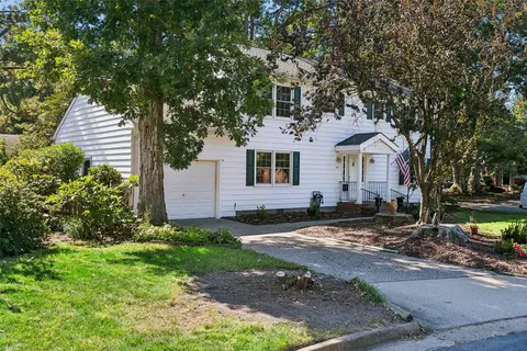 Exterior - 200 Antietam Ct, Hampton, VA 23669 photo 2 of 9