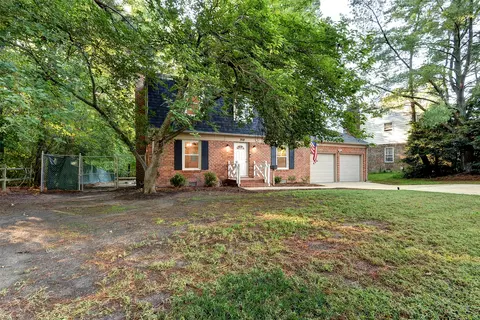 360 Hughes Dr, Newport News, VA 23608