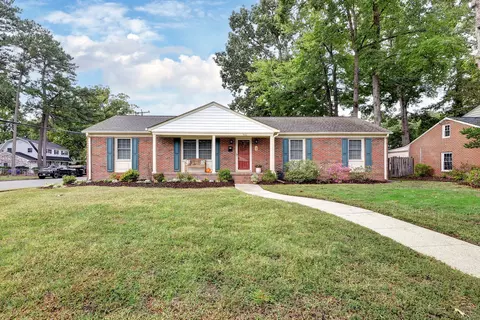 901 Elder Rd, Newport News, VA 23608