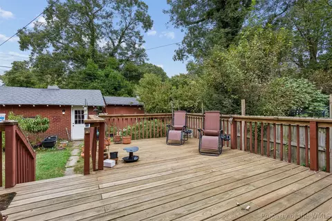 Exterior - 70 Cherry Ave, Hampton, VA 23661 photo 7 of 15