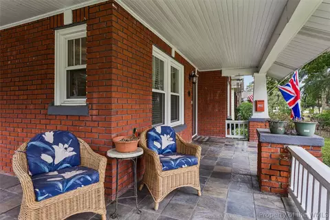 Exterior - 70 Cherry Ave, Hampton, VA 23661 photo 6 of 15