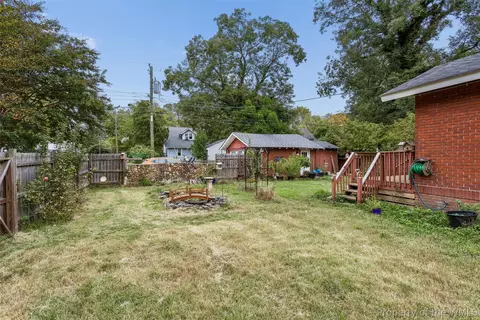 Exterior - 70 Cherry Ave, Hampton, VA 23661 photo 13 of 15