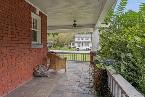 Exterior - 70 Cherry Ave, Hampton, VA 23661 photo 5 of 15
