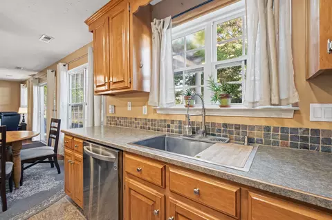 Kitchen - 4643 Sir Gilbert Loop, Williamsburg, VA 23185 photo 5 of 5