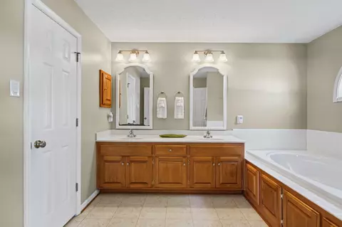 Bath - 4643 Sir Gilbert Loop, Williamsburg, VA 23185 photo 1 of 3