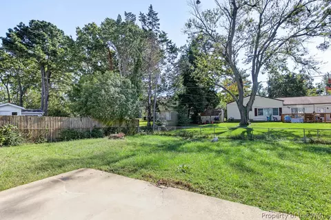 Exterior - 30 Greenwell Dr, Hampton, VA 23666 photo 6 of 7