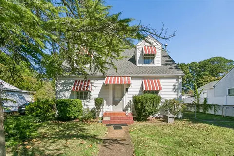 312 Hammond St, Newport News, VA 23601
